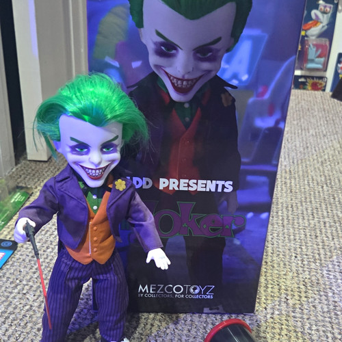 Mezco batman joker figure - joker,