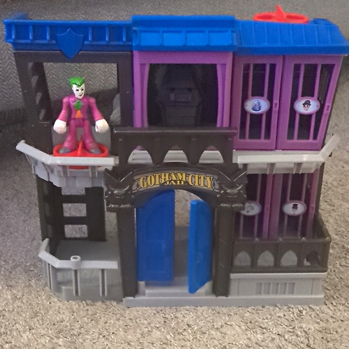 Imaginext batman gotham city - batman,