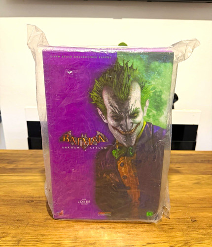 Hot toys joker - joker, arkham