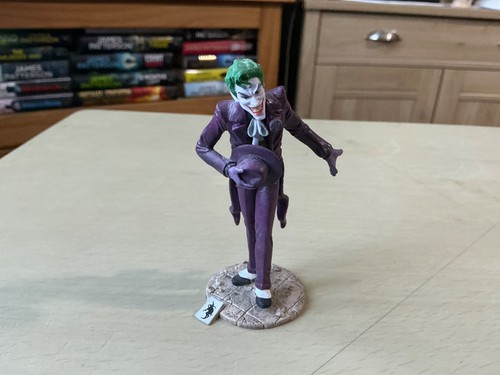 Joker figure the - joker, dc