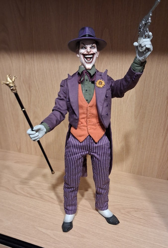 Batman the joker sideshow - the,