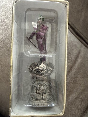 The joker chess piece - dc,